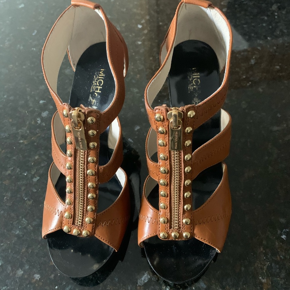 Micheal kors high heels really pretty
